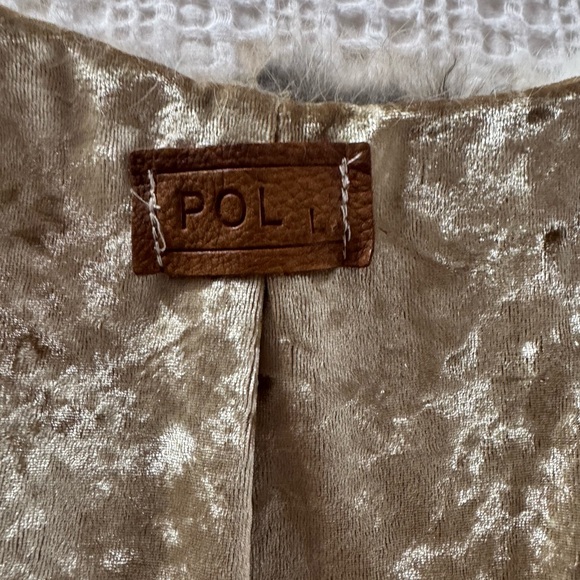 POL Faux Fur Rabbit Vest- Small - Picture 4 of 10